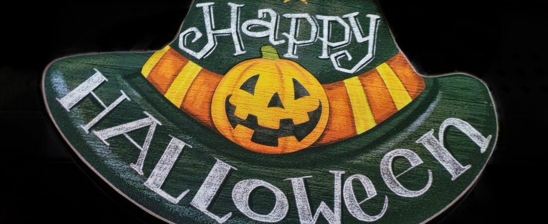 Halloween Traditions in the USA: Costumes, Candy & Fun